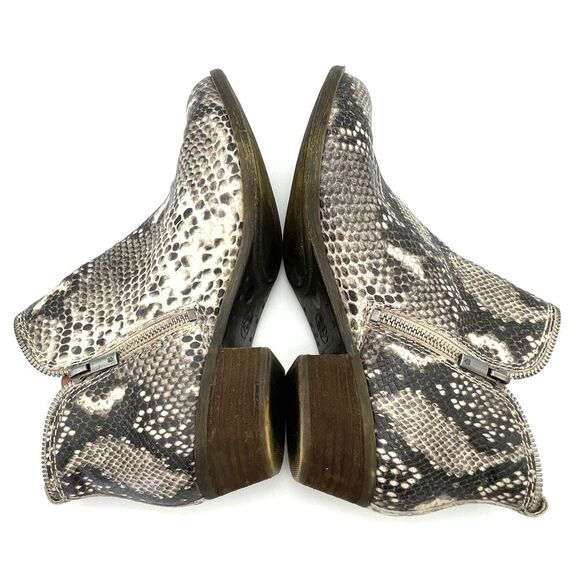 Lucky Brand Bartalino Booties Gray Snakeprint Embossed Leather Boots Size 9.5 - Picture 14 of 16
